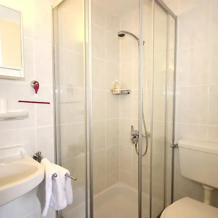 Daire Am Birkenhain-8 By Interhome Seefeld in Tirol