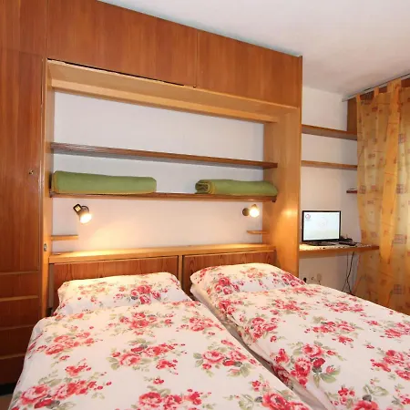 Am Birkenhain-8 By Interhome זיפלד אין טירול